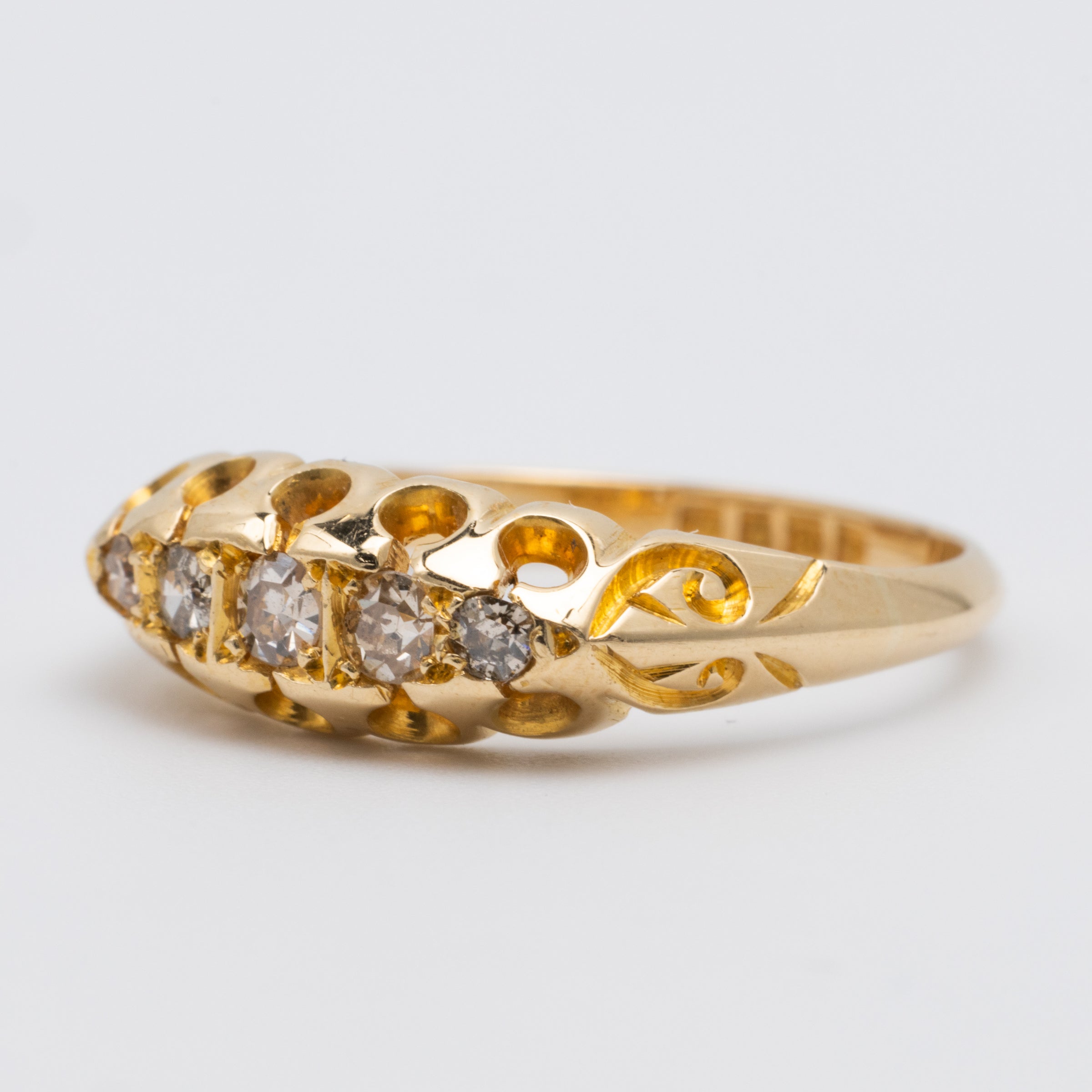 Victorian 18K Yellow Gold Diamond Ring
