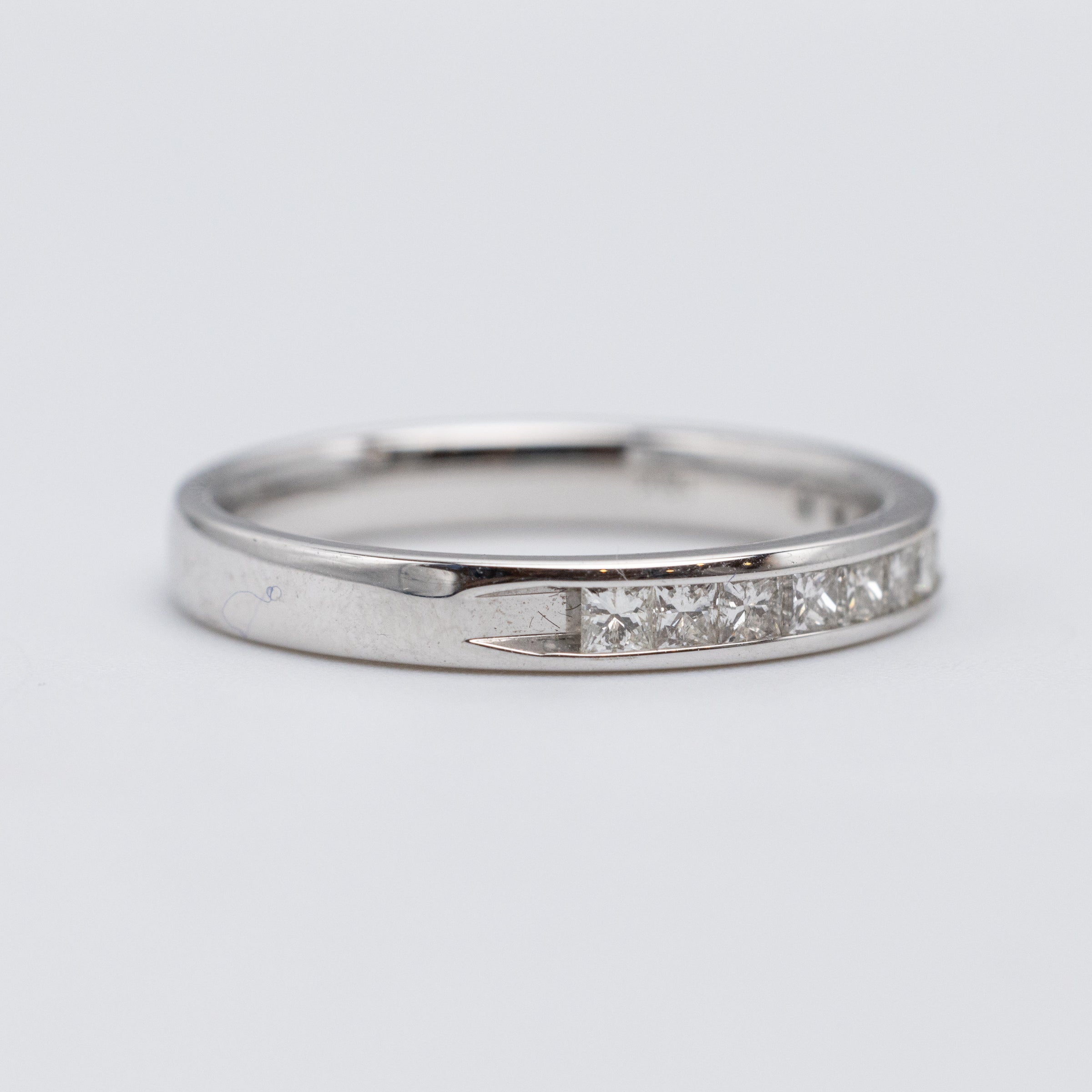 18K White Gold Princess Cut Diamond Eternity Ring