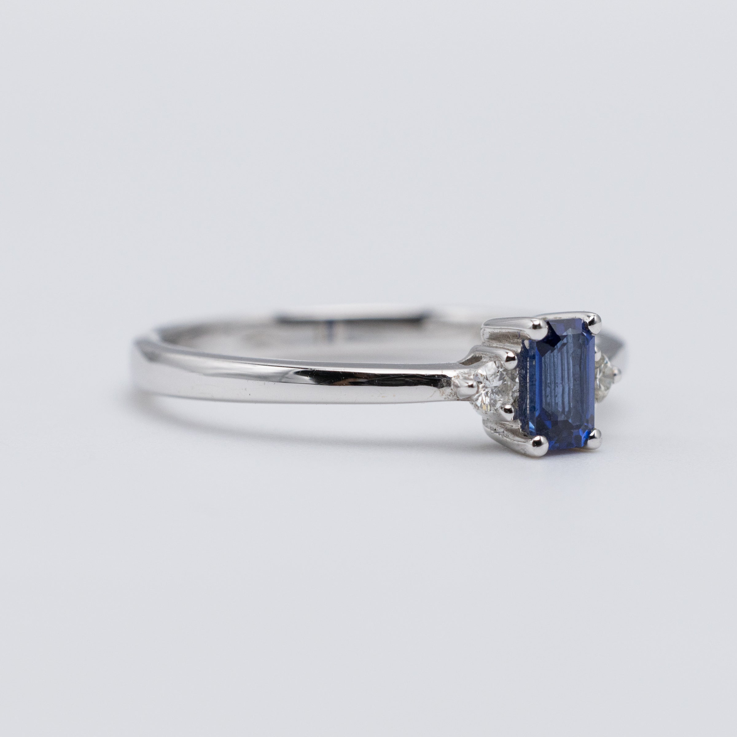 Pretty 18K White Gold Sapphire And Diamond Engagement Ring