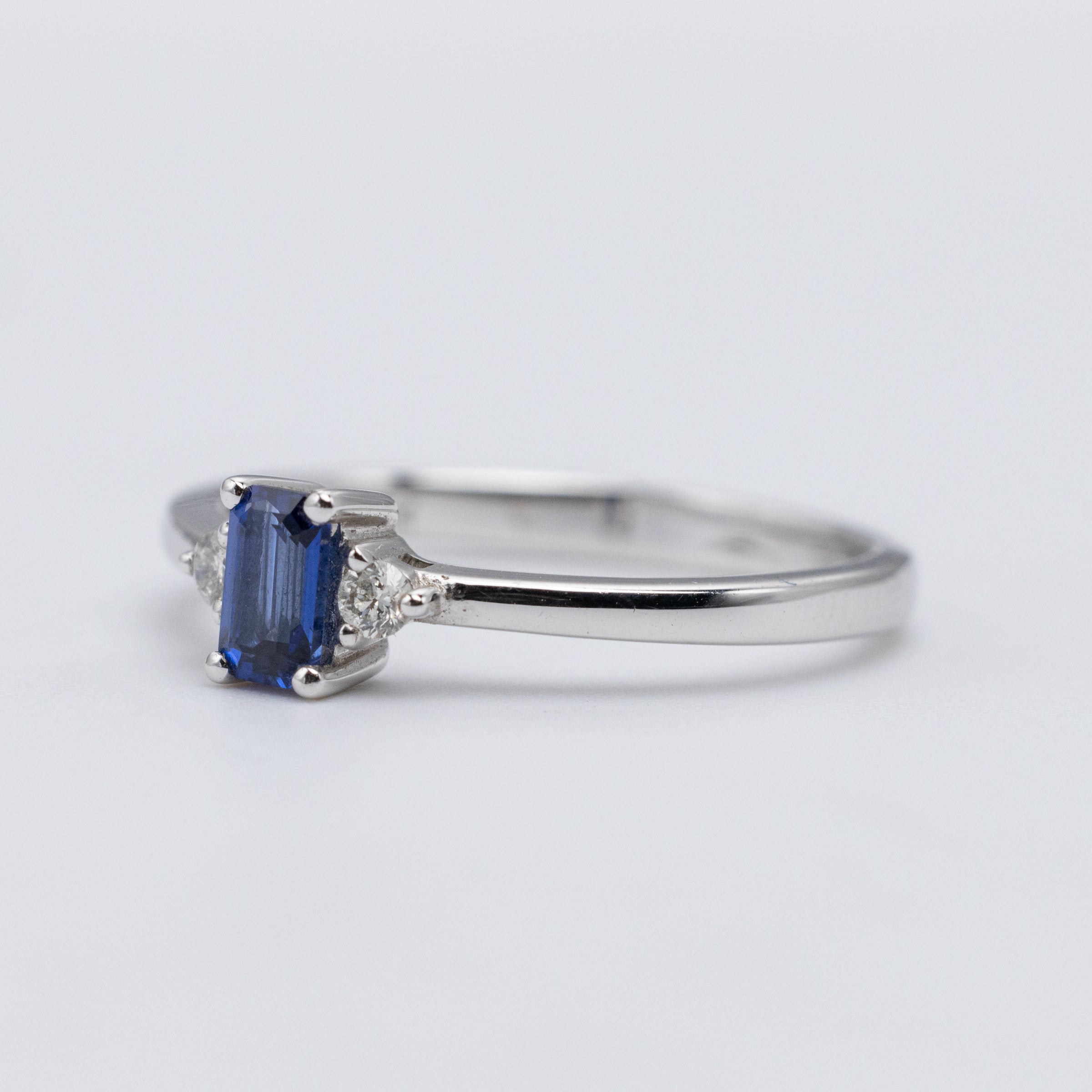 Pretty 18K White Gold Sapphire And Diamond Engagement Ring