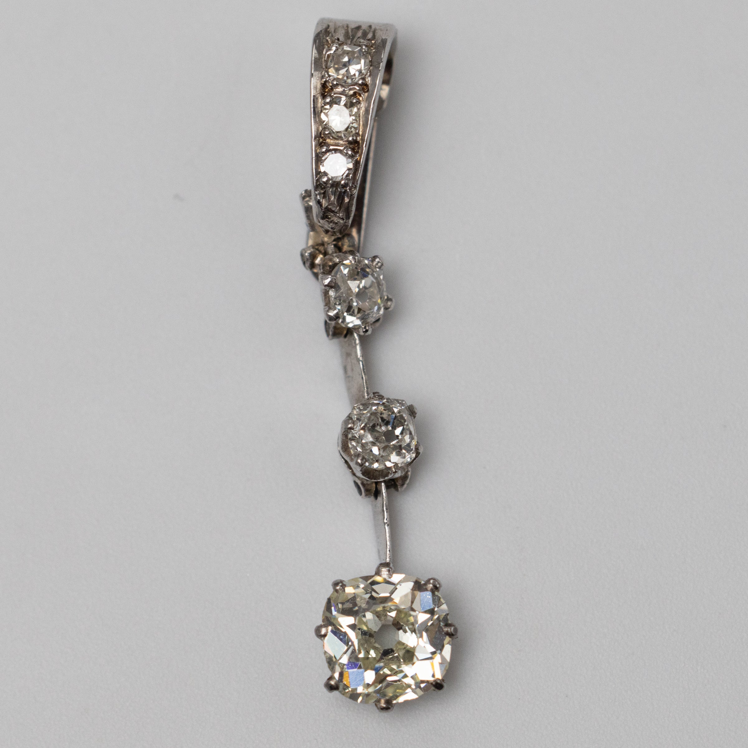 vintage diamond pendant front 3