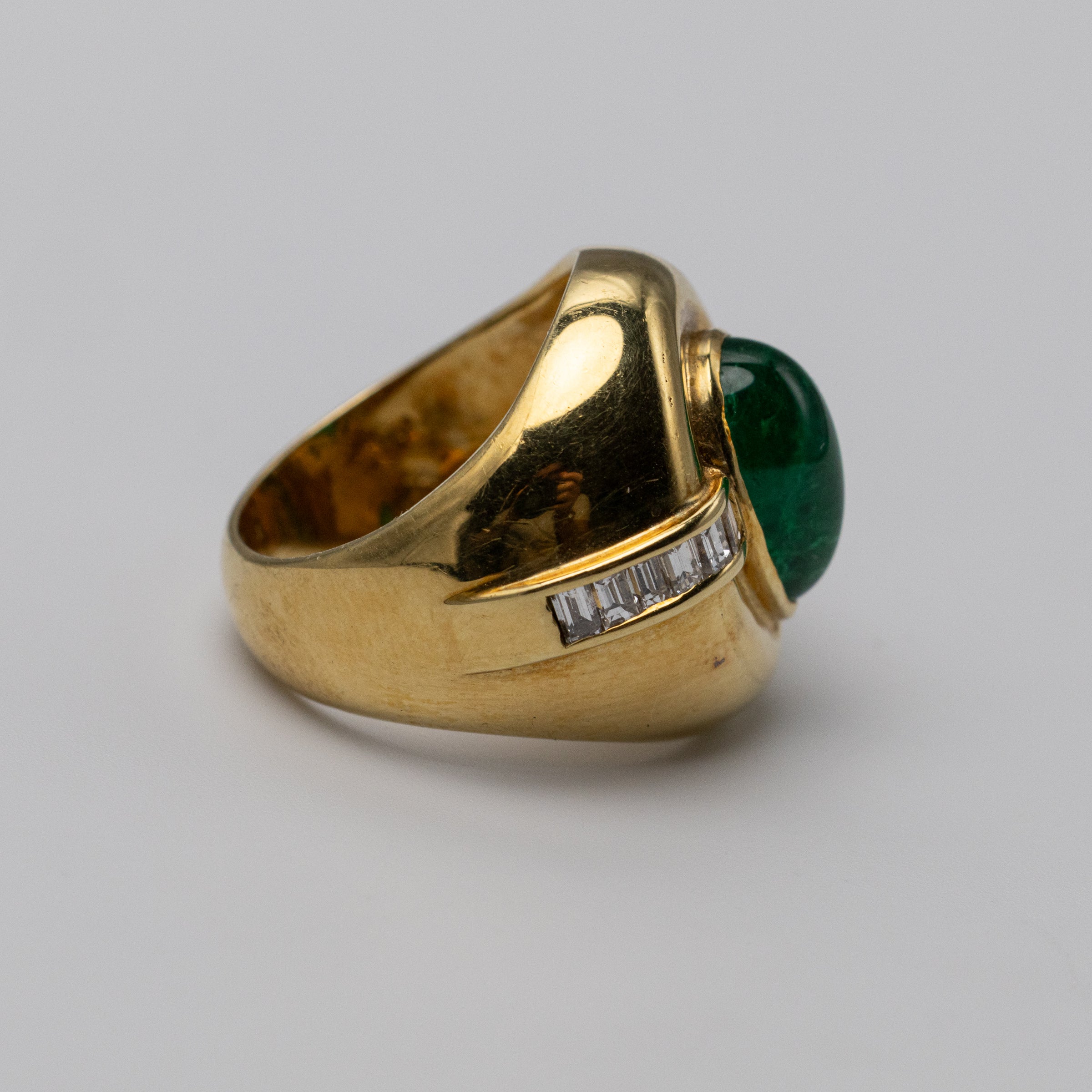 vintage emerald ring left side