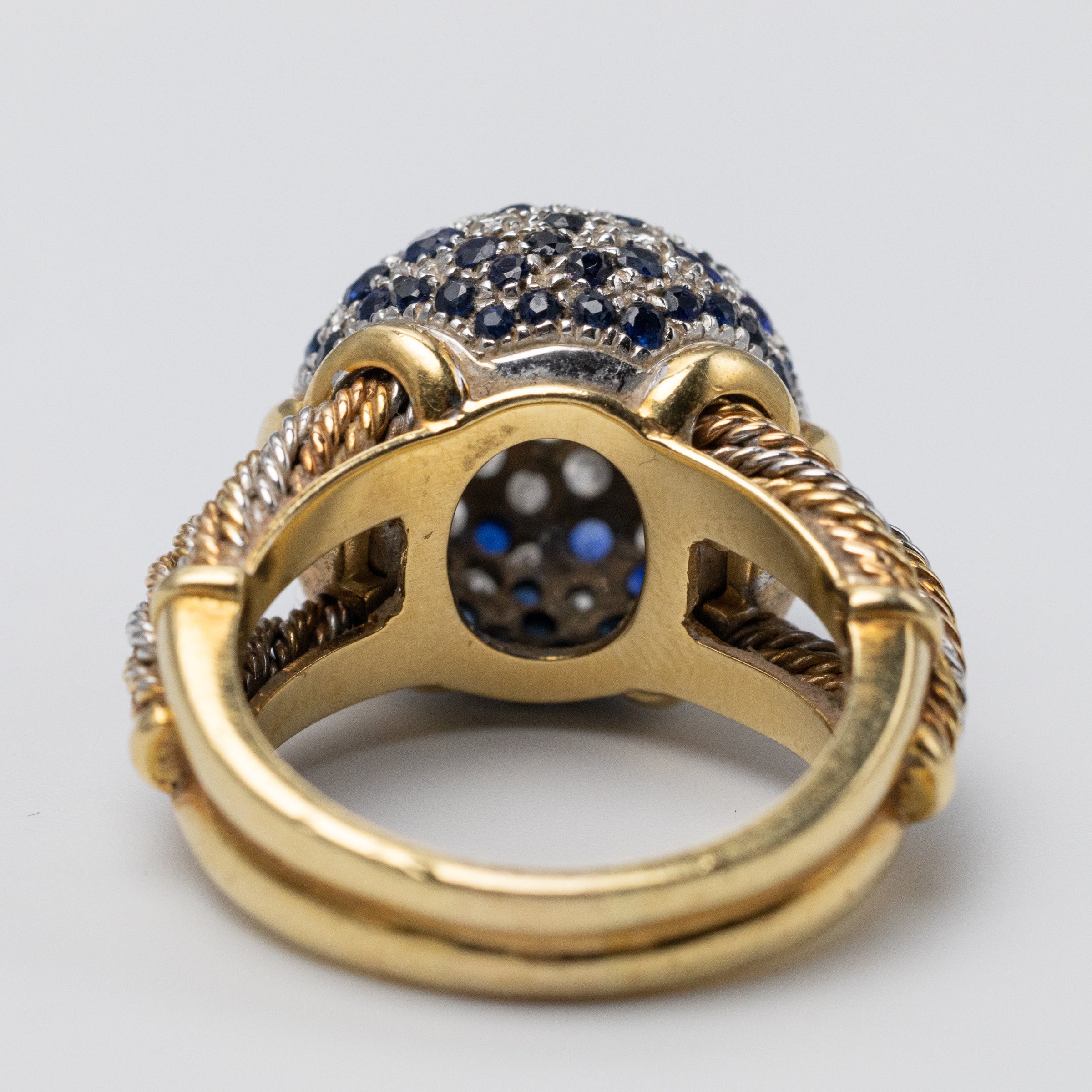 gold sapphire ring close up back