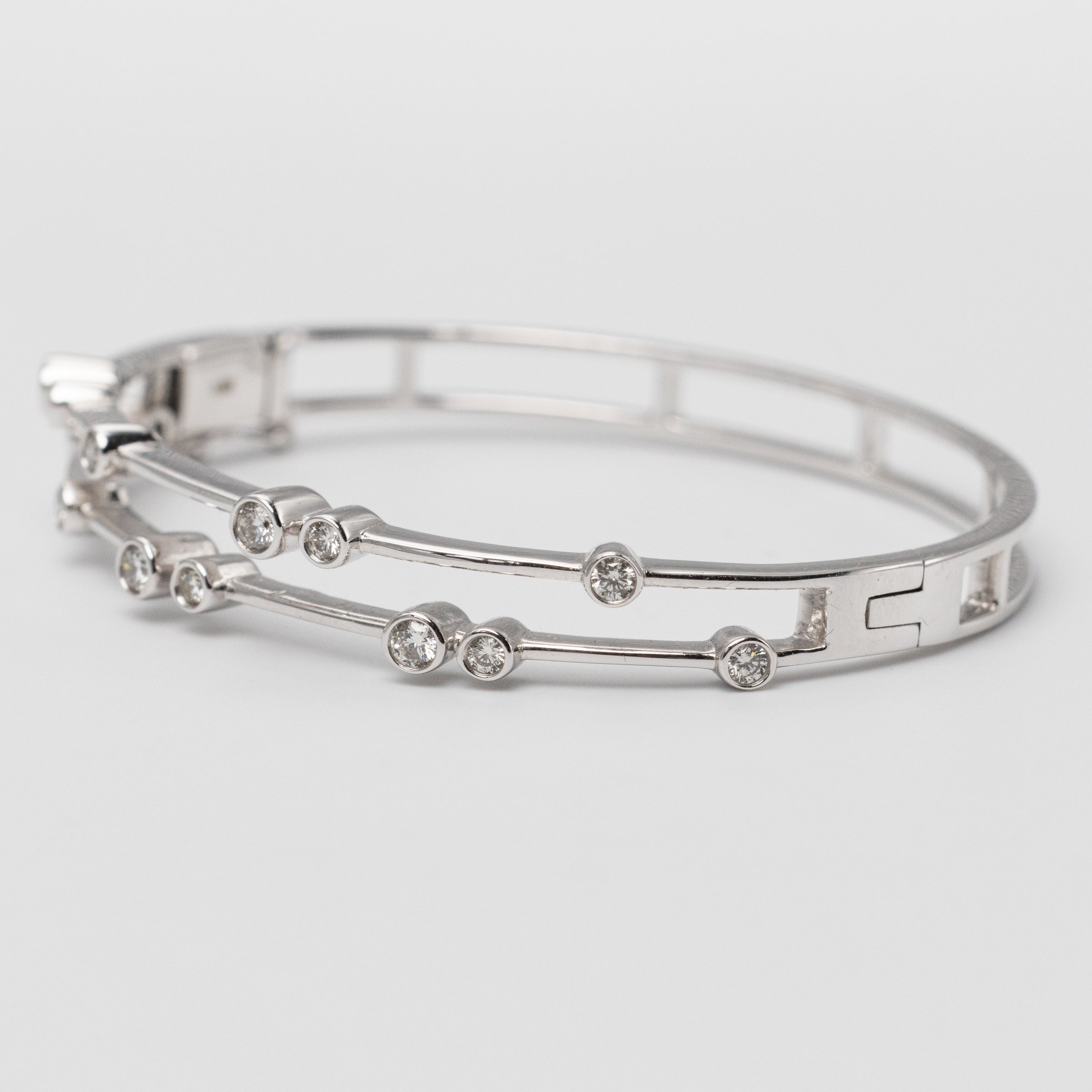 18K White Gold Bezel Set Diamond Bangle