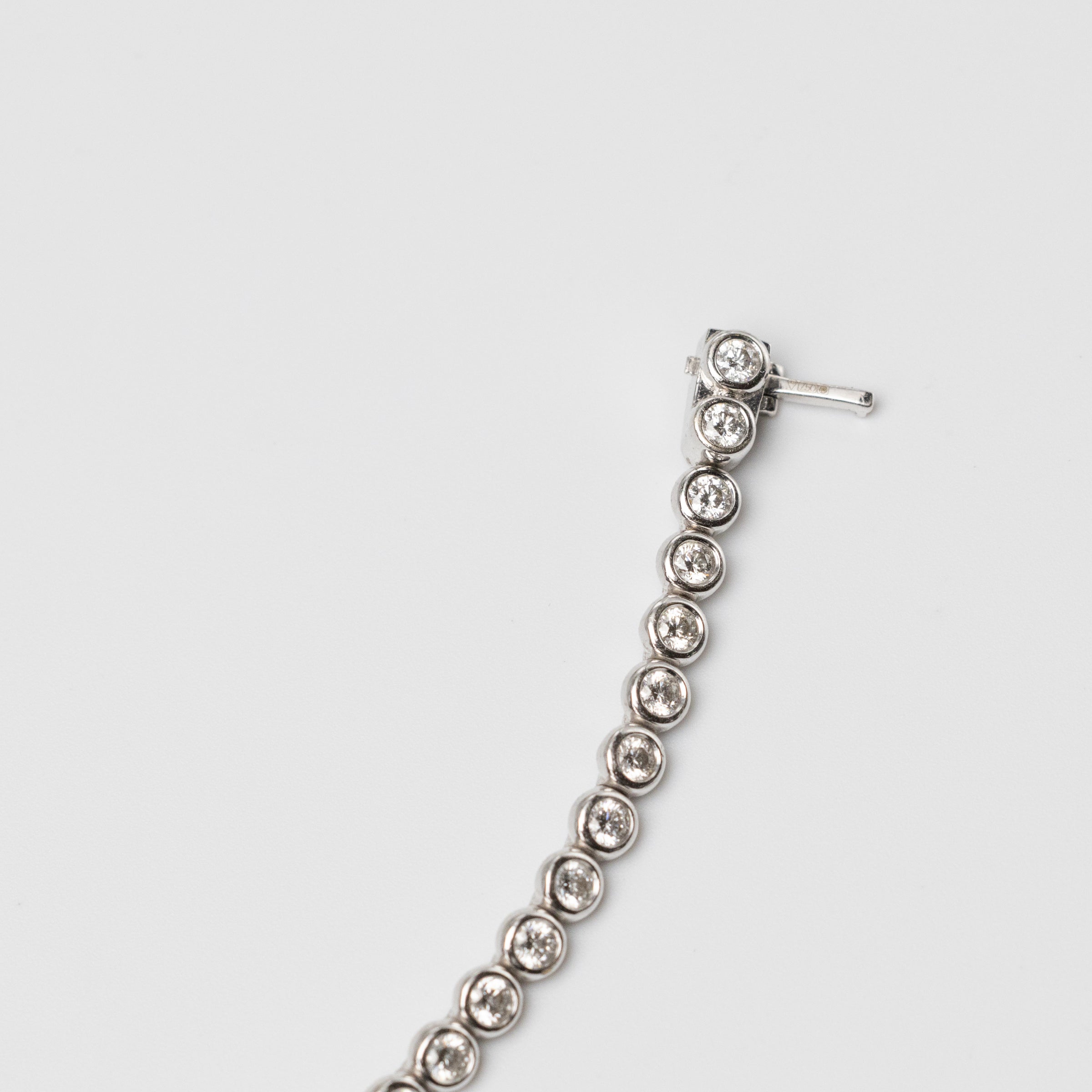18K Bezel Set 3.04ct Diamond Tennis Bracelet