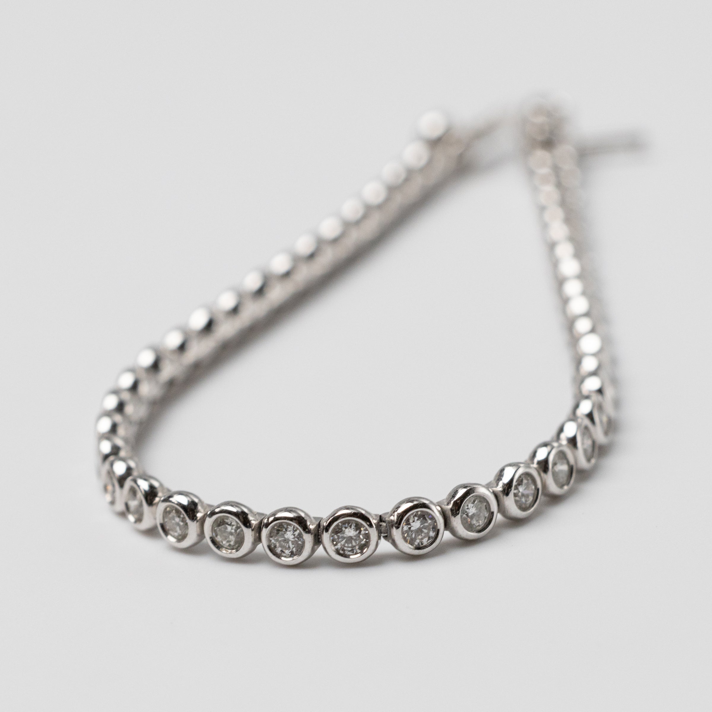 18K Bezel Set 3.04ct Diamond Tennis Bracelet