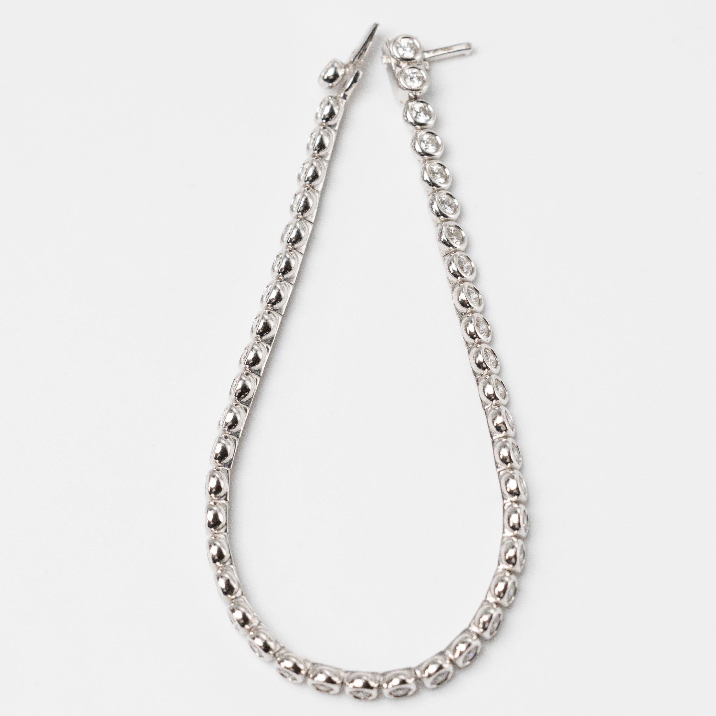 18K Bezel Set 3.04ct Diamond Tennis Bracelet
