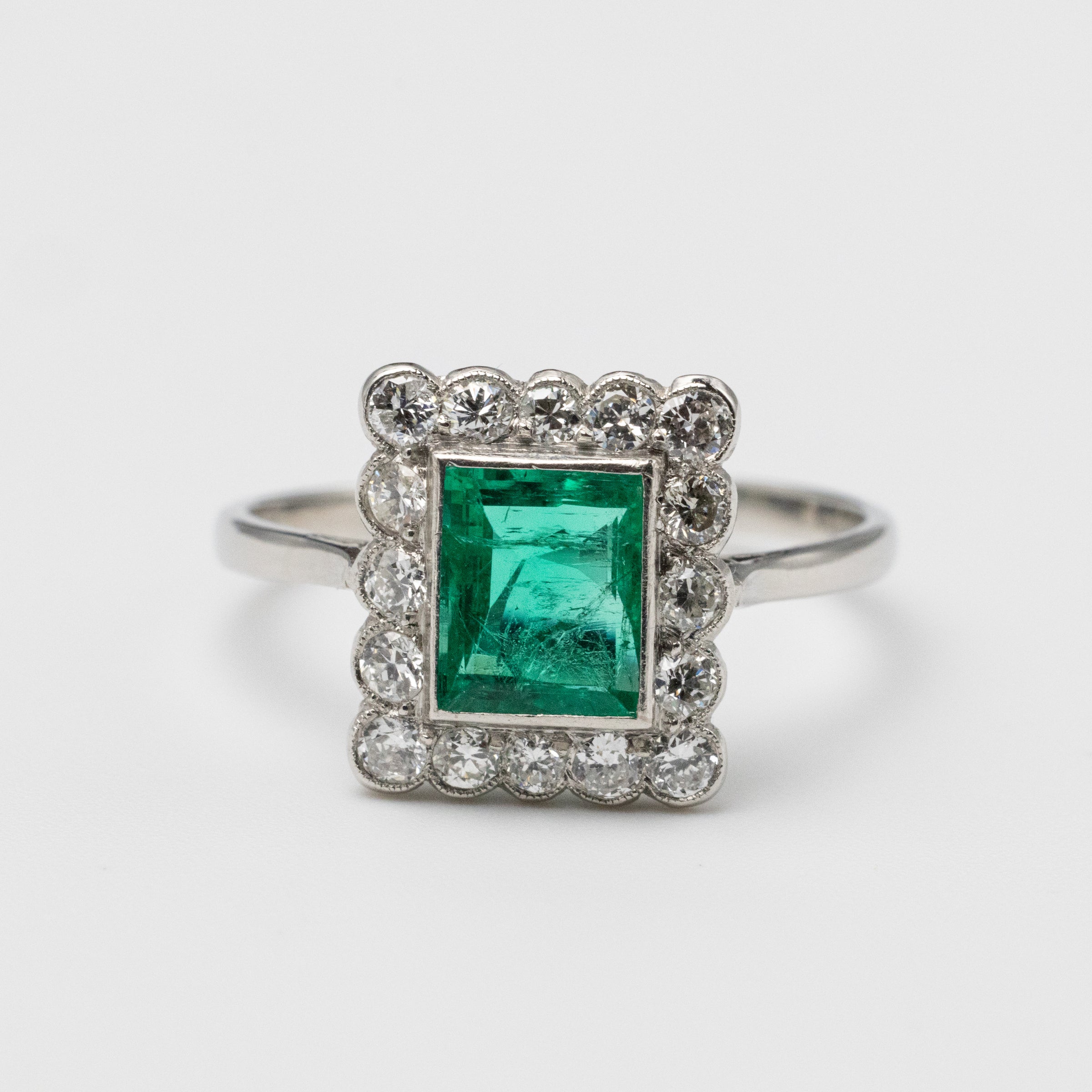 emerald and diamond ring front