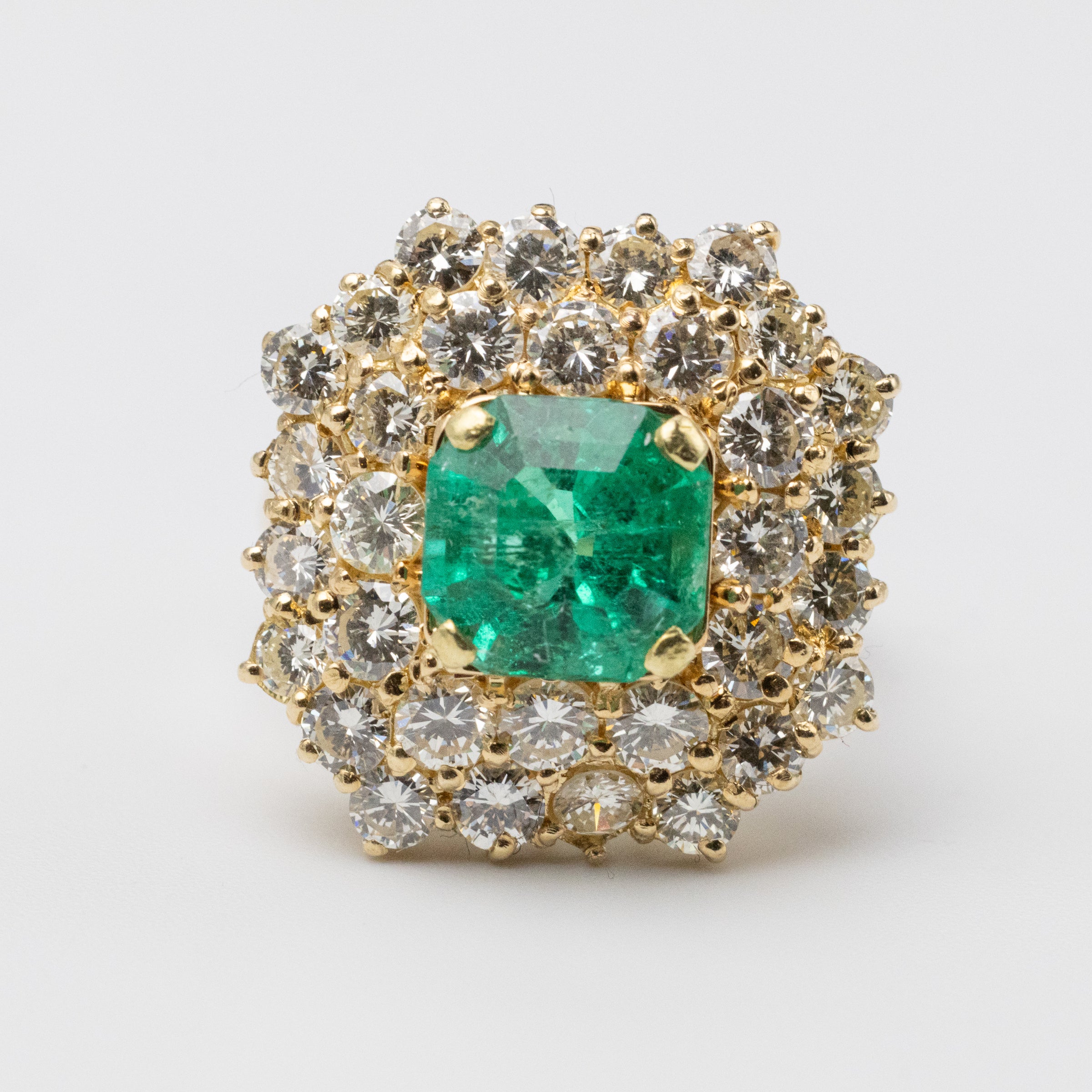 emerald and diamond ring front