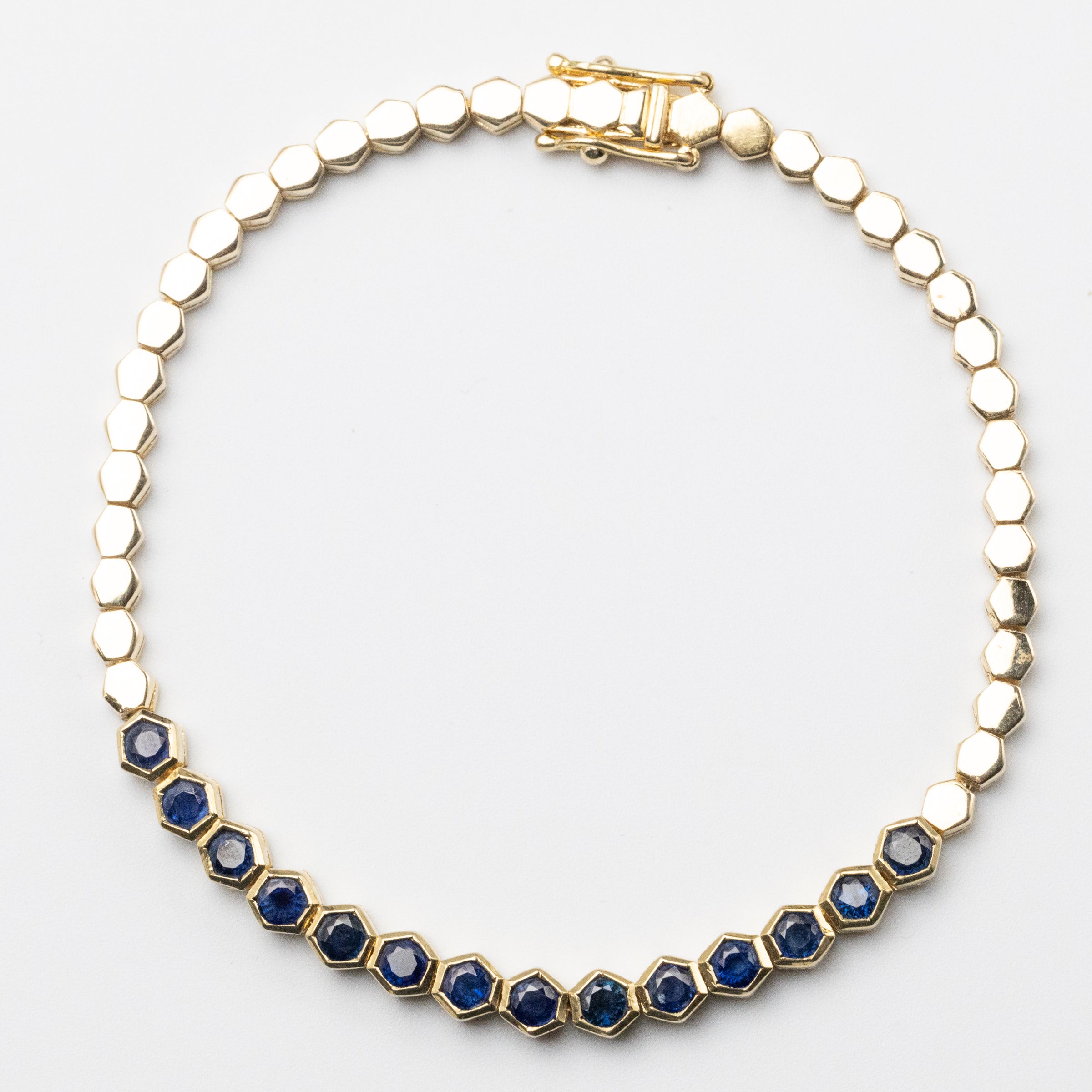Gold Sapphire bracelet front