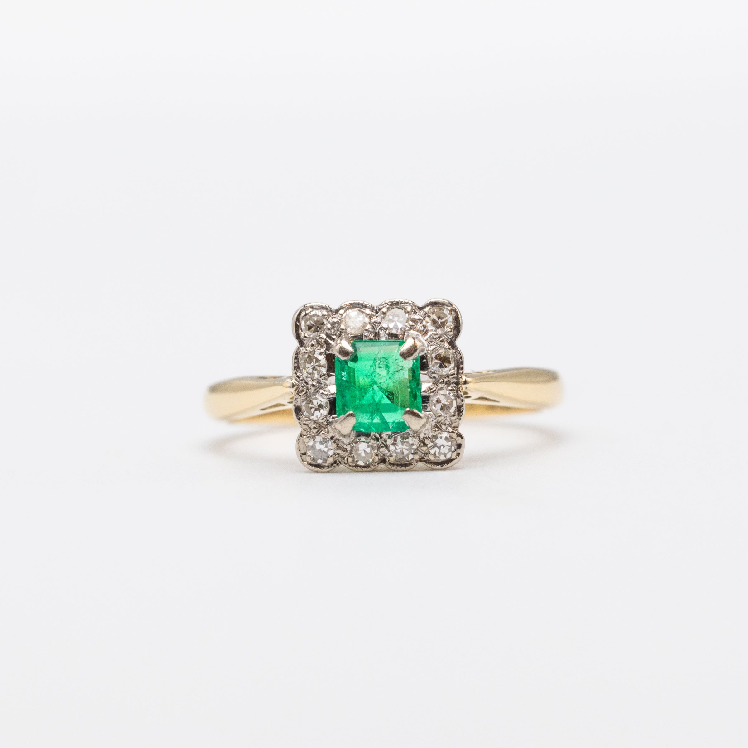 18K Yellow Gold Emerald And Diamond Ring