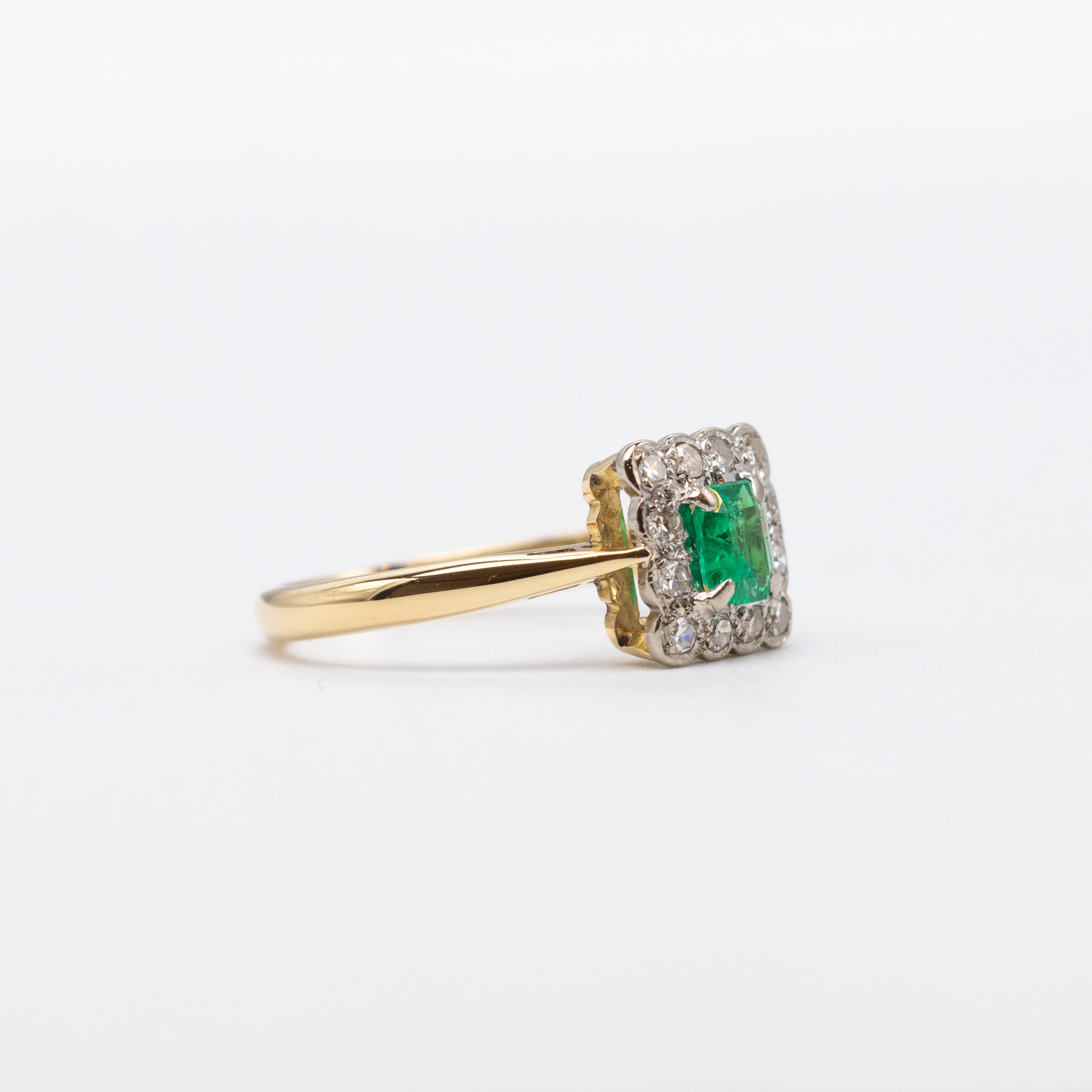 18K Yellow Gold Emerald And Diamond Ring