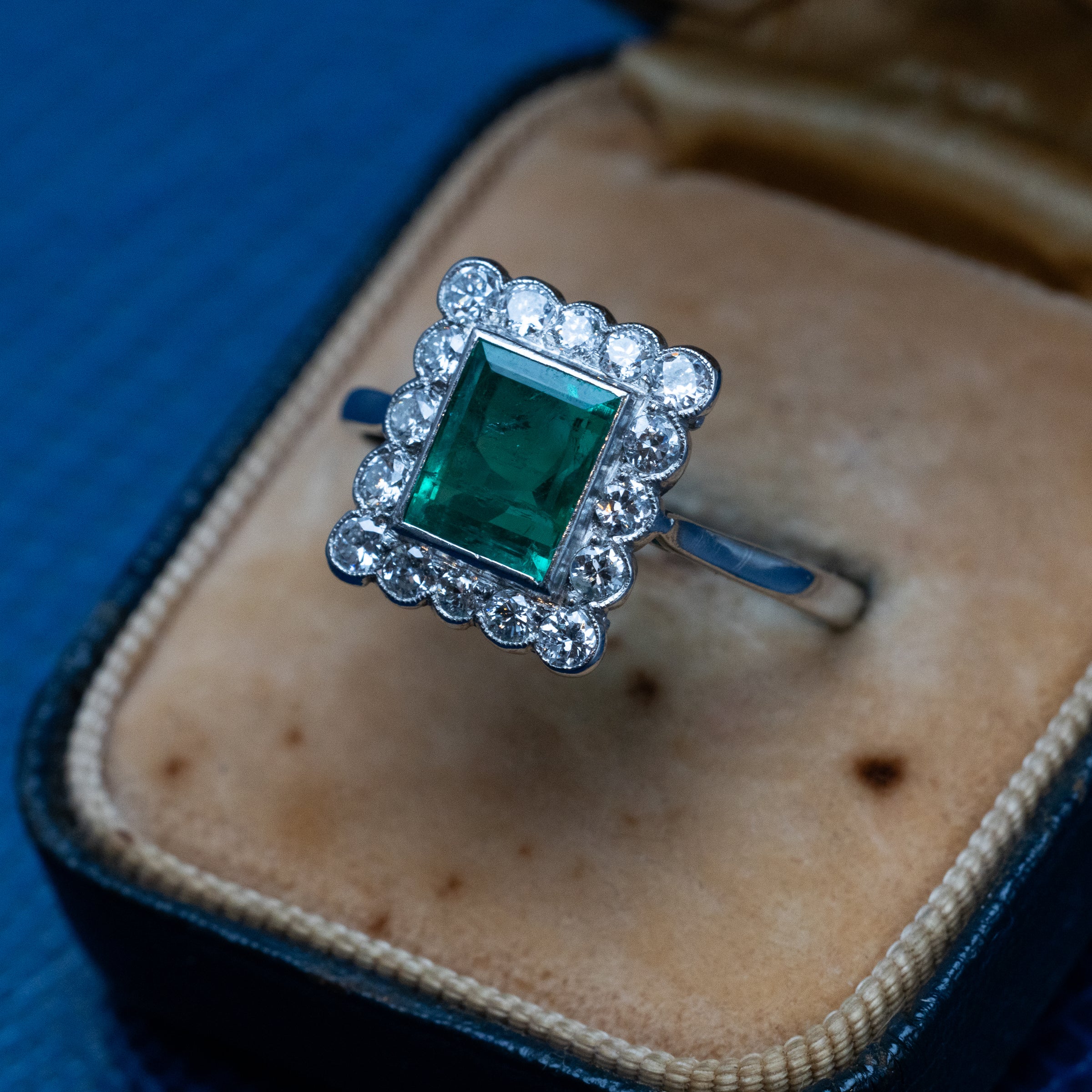 Vintage Platinum Emerald & Diamond Ring