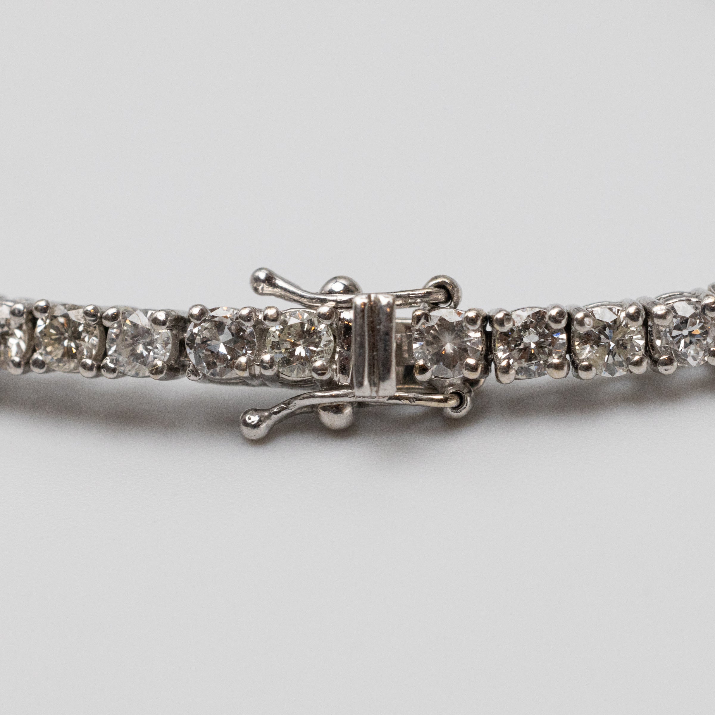 18K White Gold with 6ct Diamond Tennis Bracelet