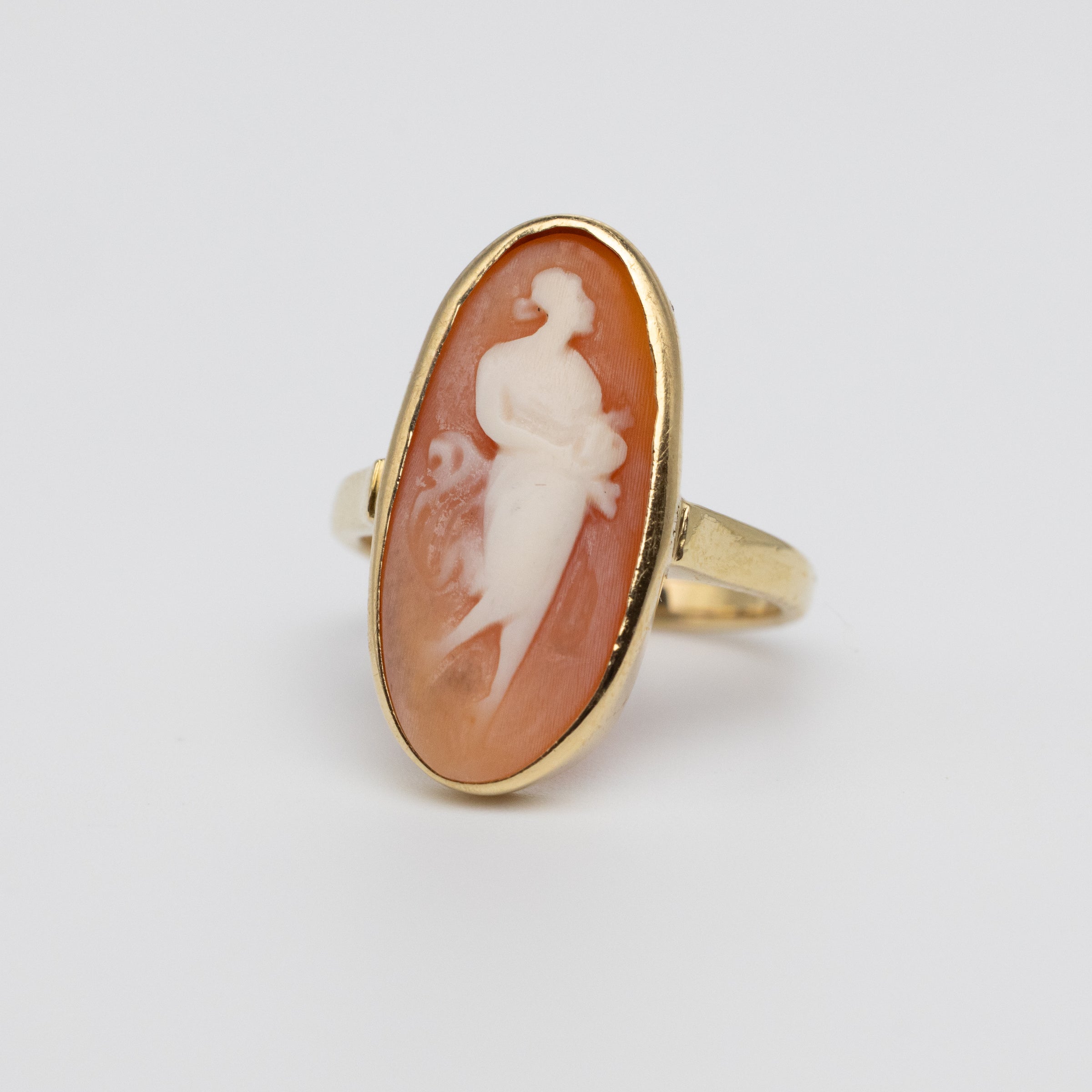 Vintage Oval Cameo Ring