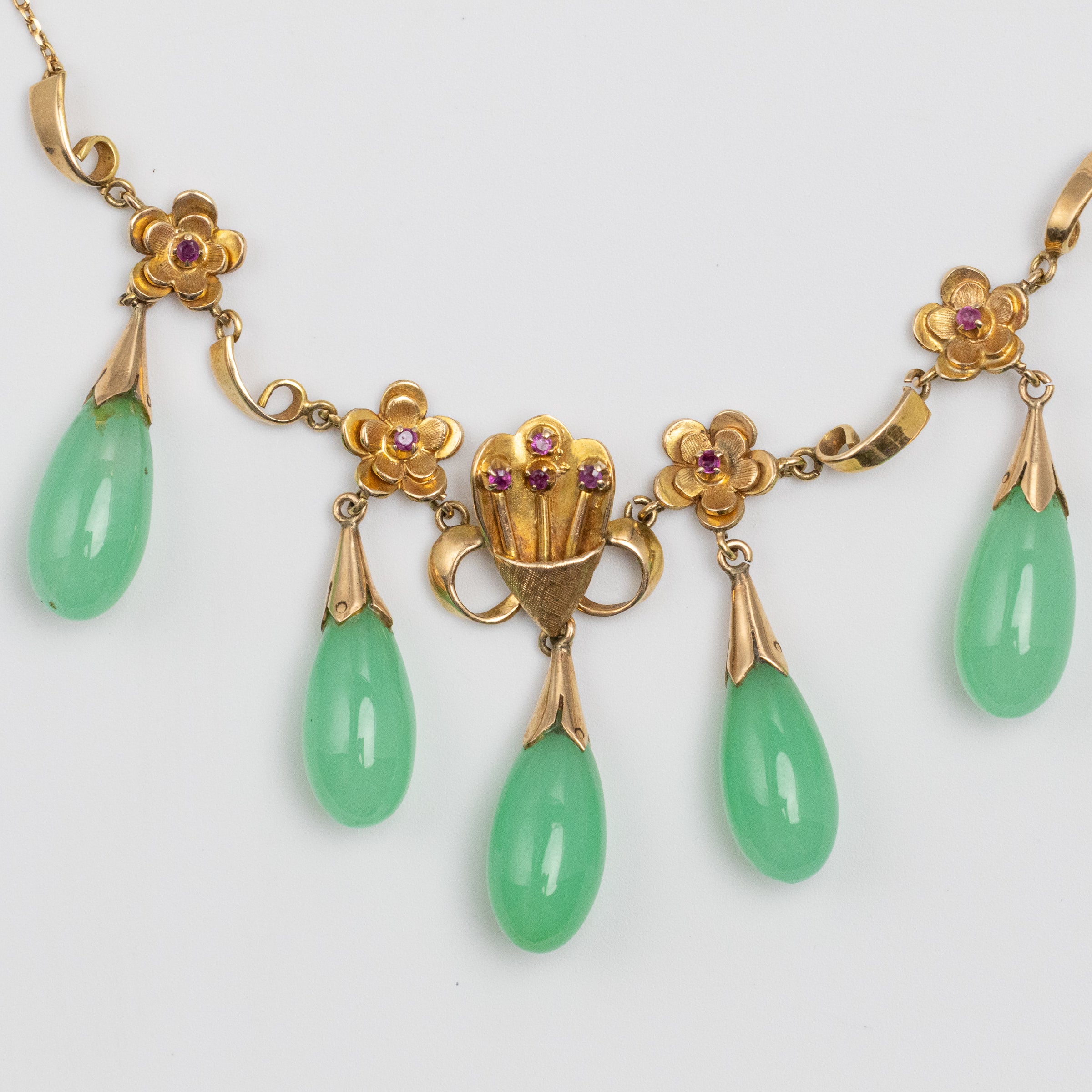 Gorgeous Ruby And Jade Necklace