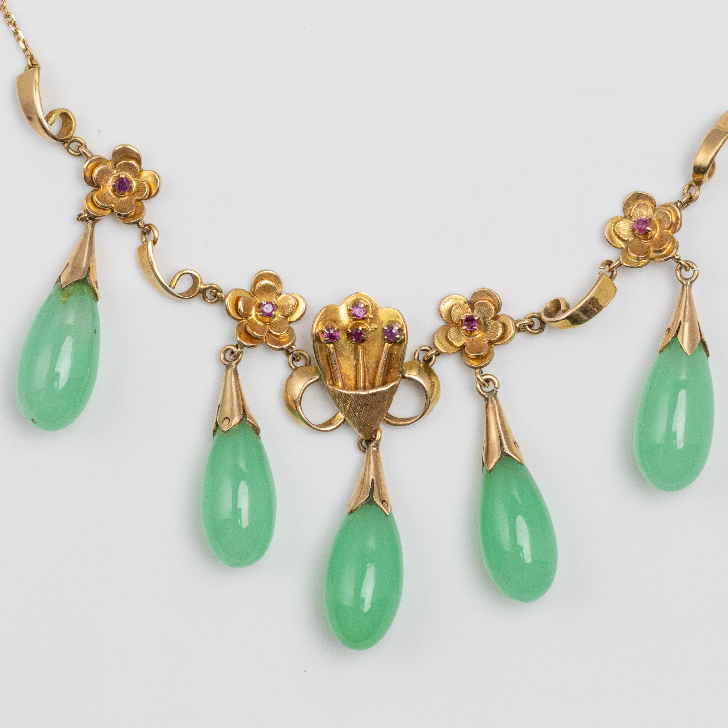 Gorgeous Ruby And Jade Necklace