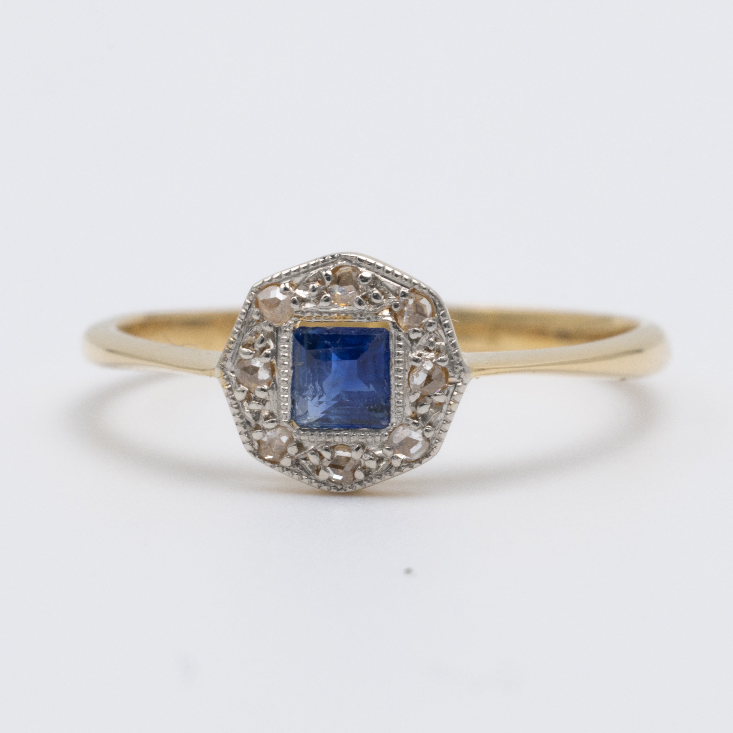 Outlet 18k yellow gold sapphire and diamond ring