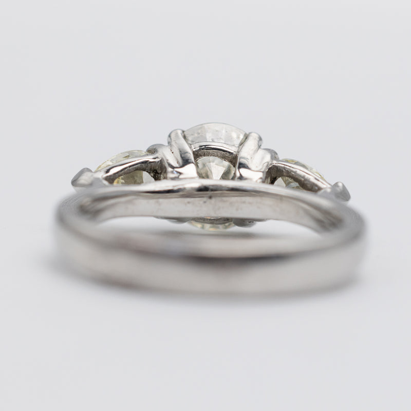 Beautiful Platinum Diamond Trilogy Ring With Natural Yellow Side Stones