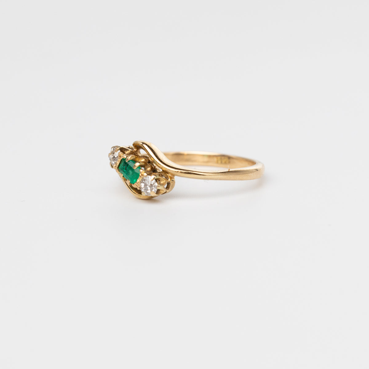 Trilogy Emerald And Diamond Twist Ring