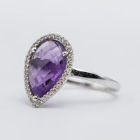 Stunning 18K White Gold Pear Shaped Amethyst And Diamond Ring