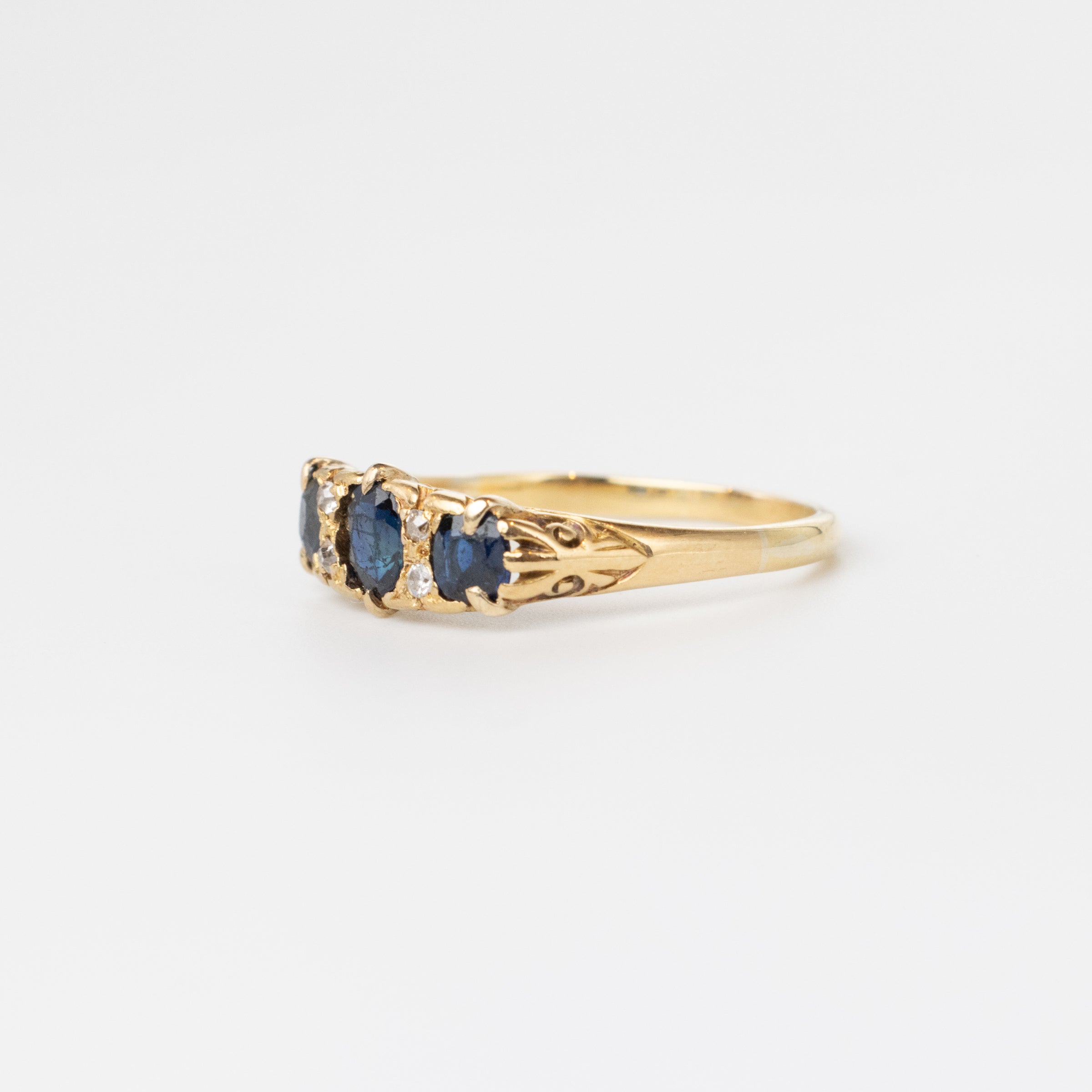 Vintage Sapphire And Diamond Ring