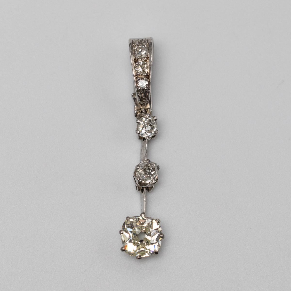 vintage diamond pendant front 3