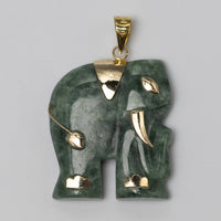 gold jade pendant front zoomed