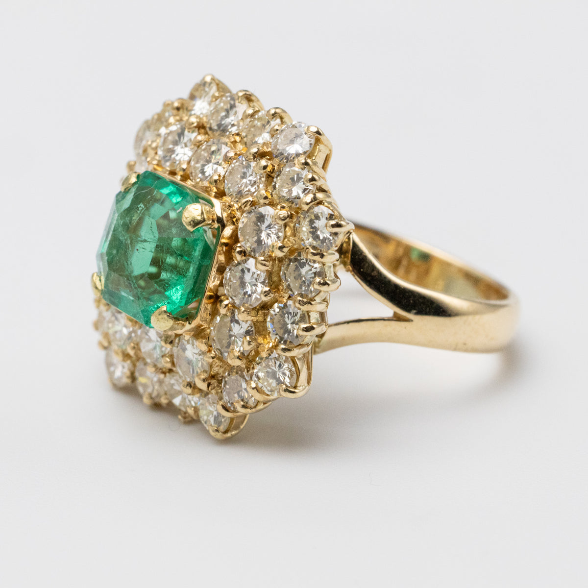 emerald and diamond ring right side