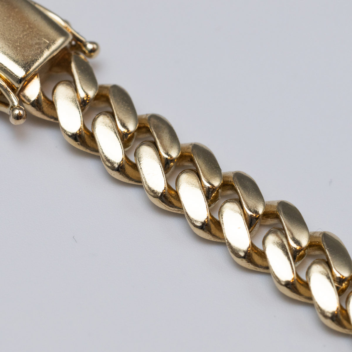 Cuban Curb Chain clasp and chain