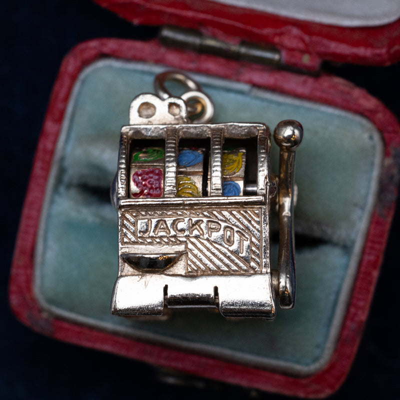 9K Retro Slot Machine Charm