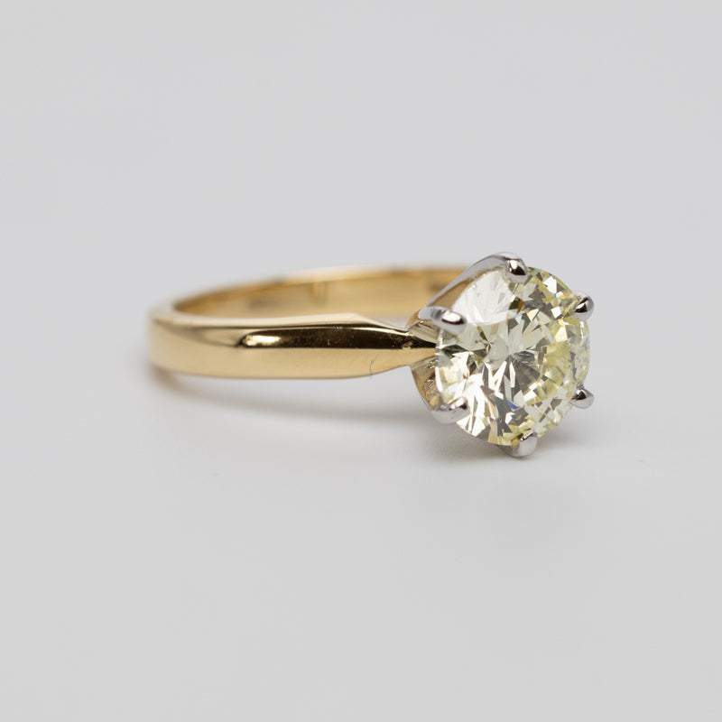 IGI Certified Natural 2.01 Carat Diamond Engagement Ring