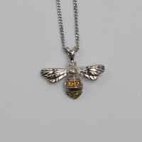 9K White Gold Sapphire Bee Pendant