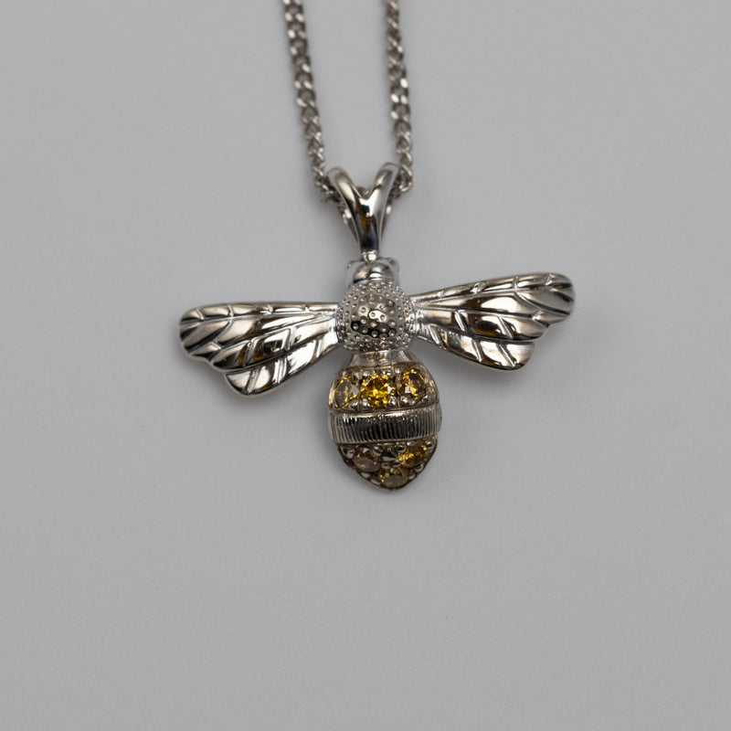 9K White Gold Sapphire Bee Pendant