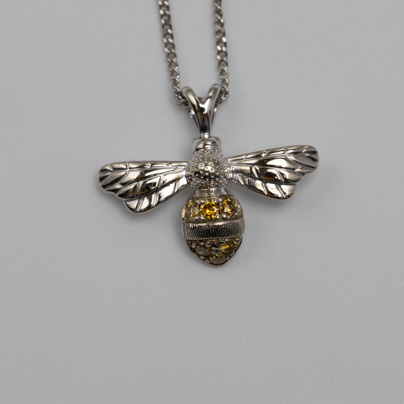 9K White Gold Sapphire Bee Pendant